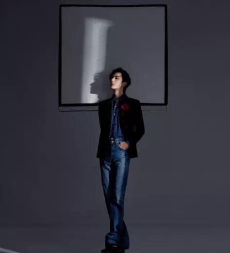 娱乐大爆料 李宏毅视频,娱乐大爆料背后的精彩瞬间